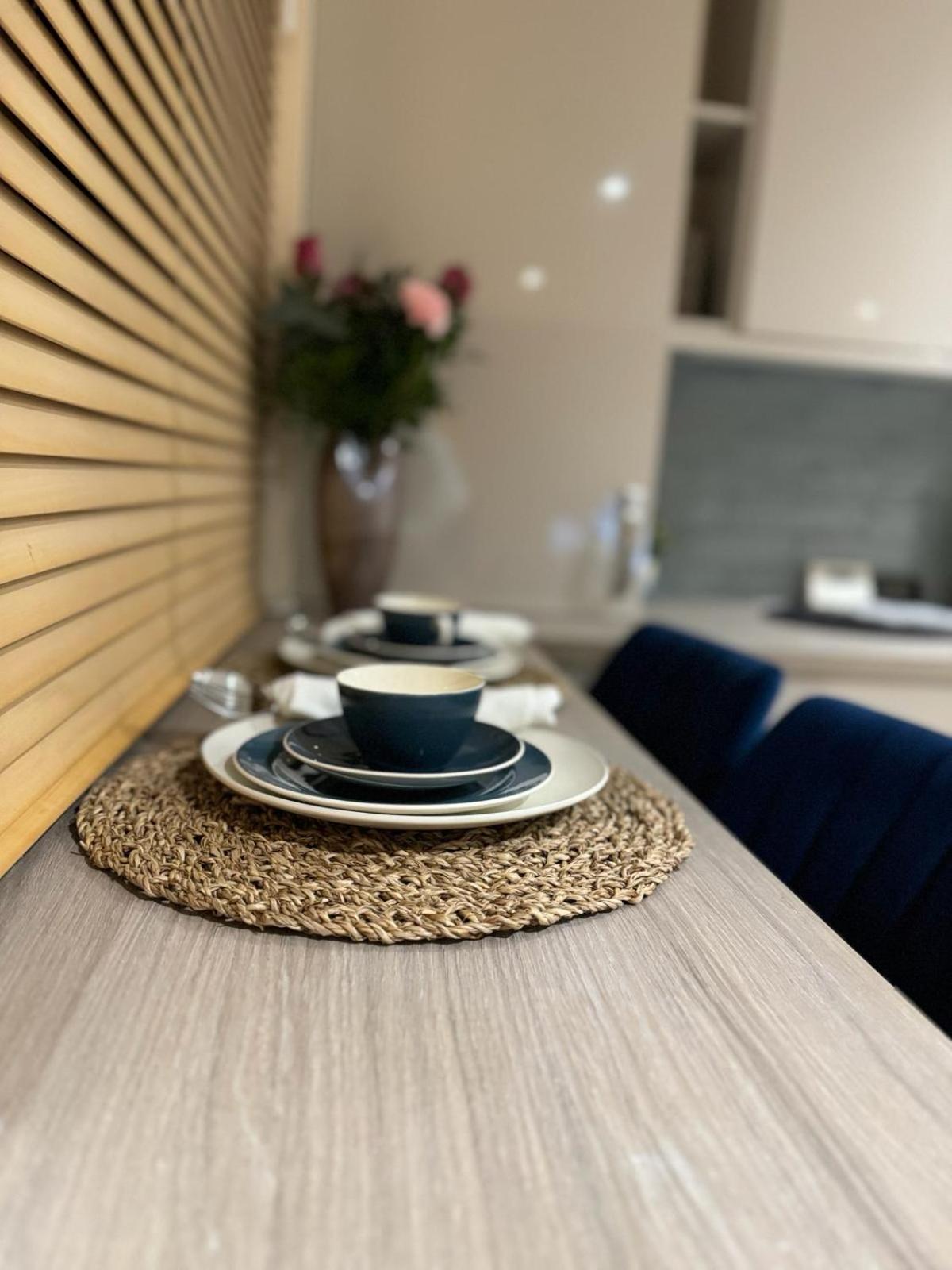Large Cosy 2 Bedroom Ground Floor Flat In Stevenage Sg1 Sleeps 4-5 Free Parking Eksteriør bilde